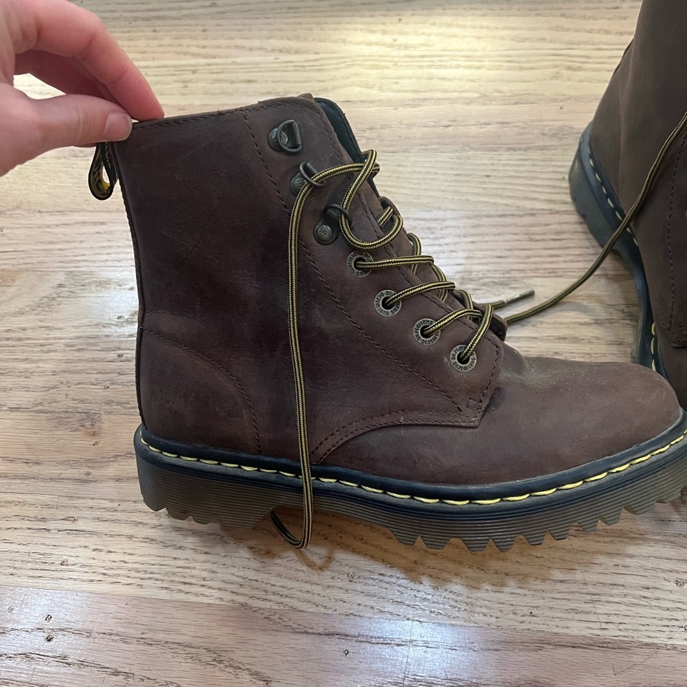 Dr. Marten Classic Boot